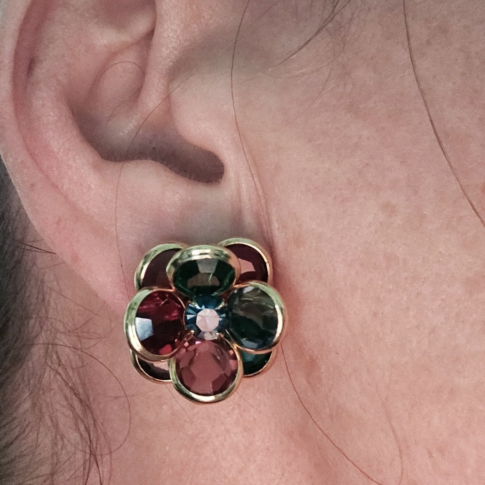 VTG Mid-Century 3D Multi-Color Flower Cluster Faceted Art Glass Stud Earrings